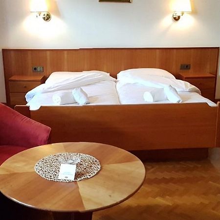 Weisses Roessl Bed & Breakfast Апиано сула Страда дел Вино Екстериор снимка